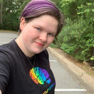 Meet your Posher, Monica